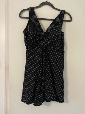 NWT Miraclesuit Black with White Polka Dot One-Piece Swim Dress size 16 (Z113)